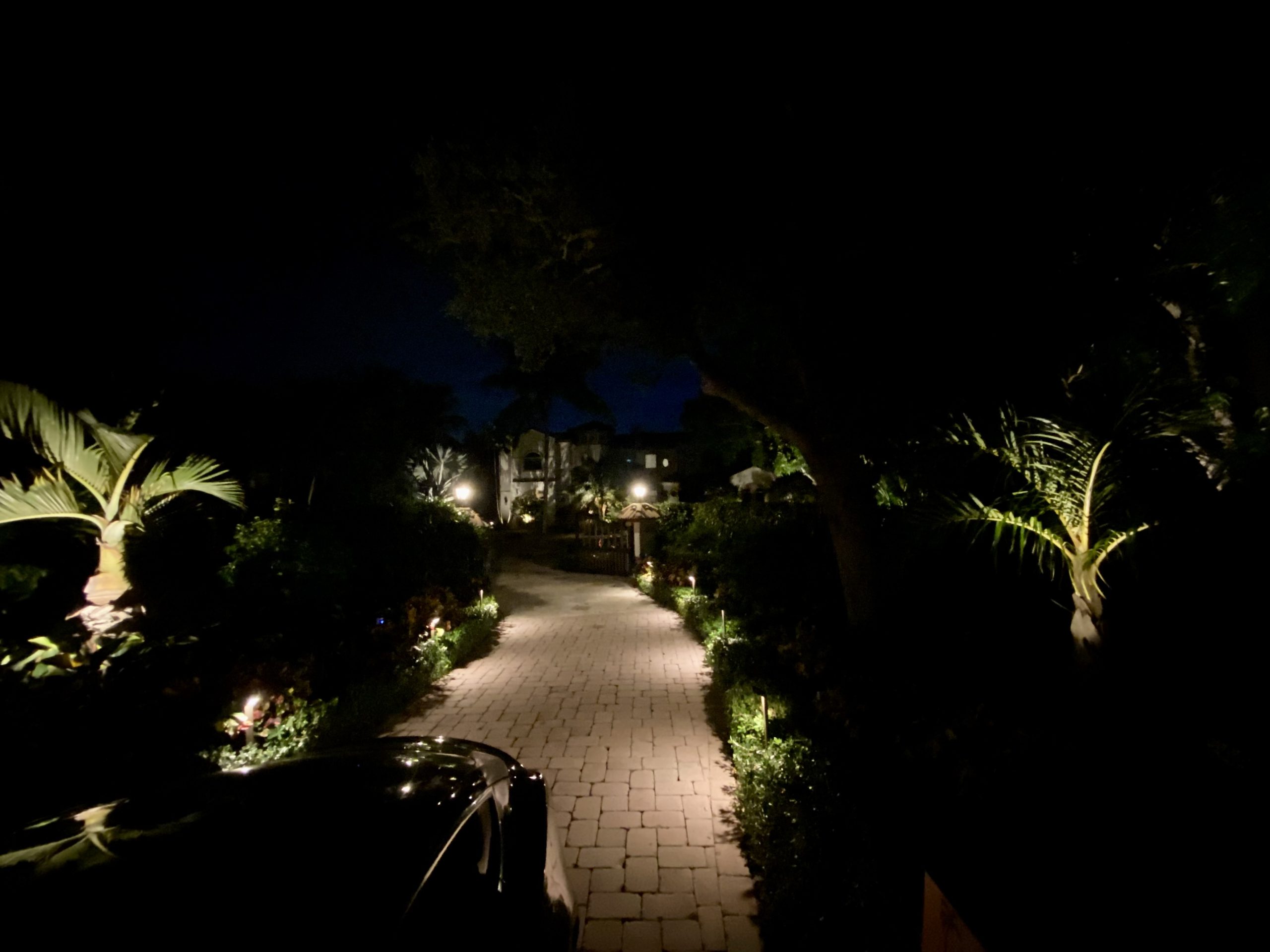 Tequesta-Driveway-Entry